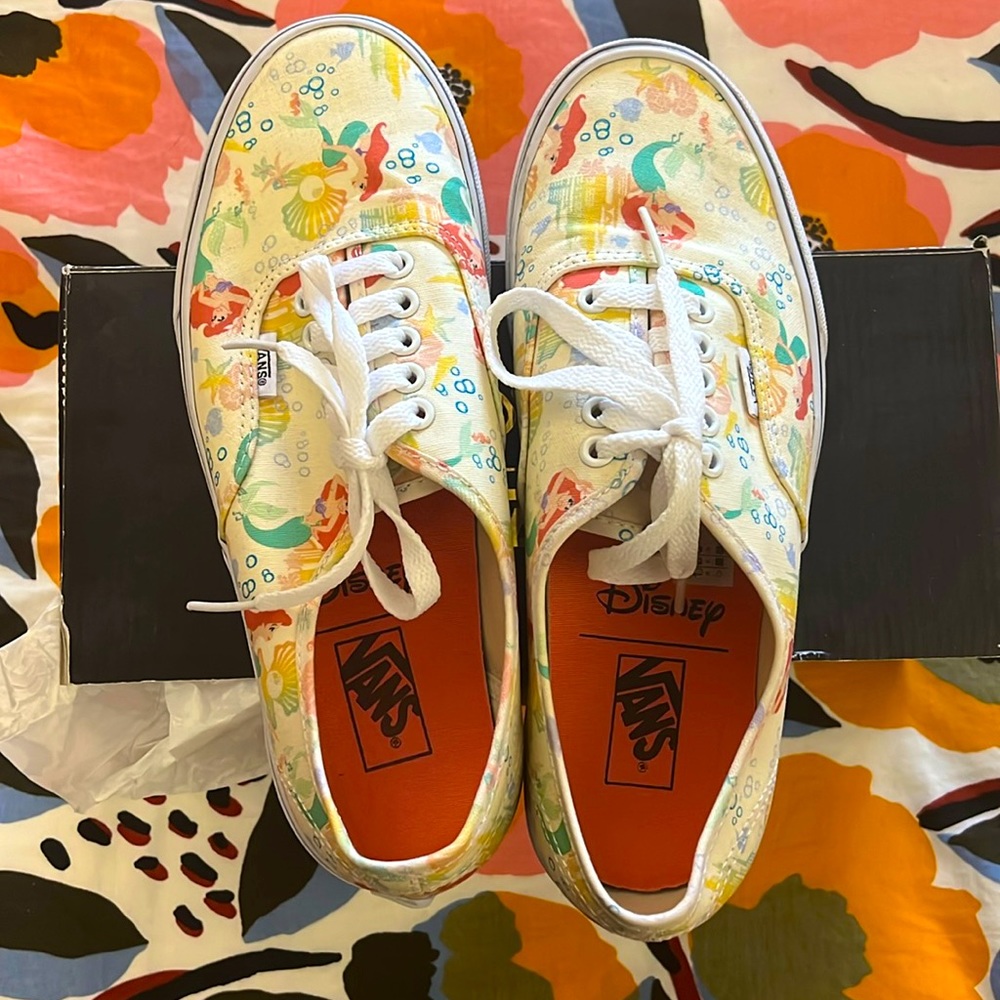 EUC The Little Mermaid Disney Vans